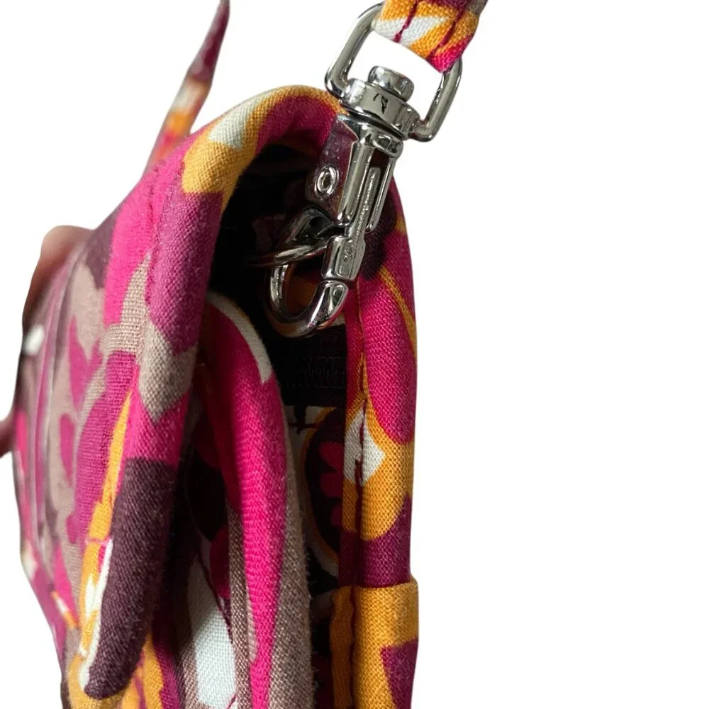 Vera Bradley women's pink trifold wallet clutch bag money change cardholder